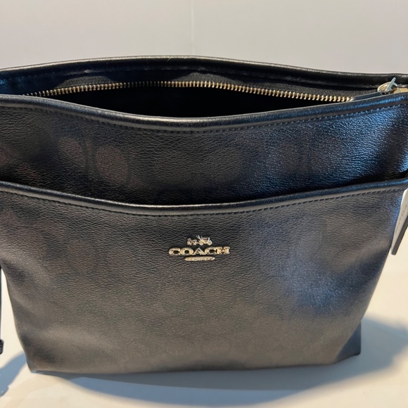 COPY - Coach File Crossbody Bag In Signature Print - Picture 3 of 10